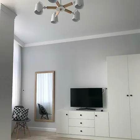 стильная возле моря на французском бульваре Апартаменти