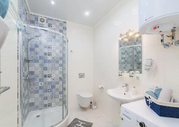 стильная возле моря на французском бульваре Апартаменти